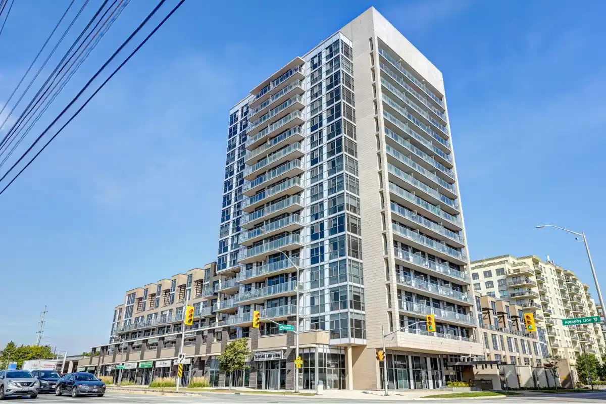 1940 Ironstone Drive, Burlington - Ironstone Condominiums in the Corporate neighbourhood of Burlington.